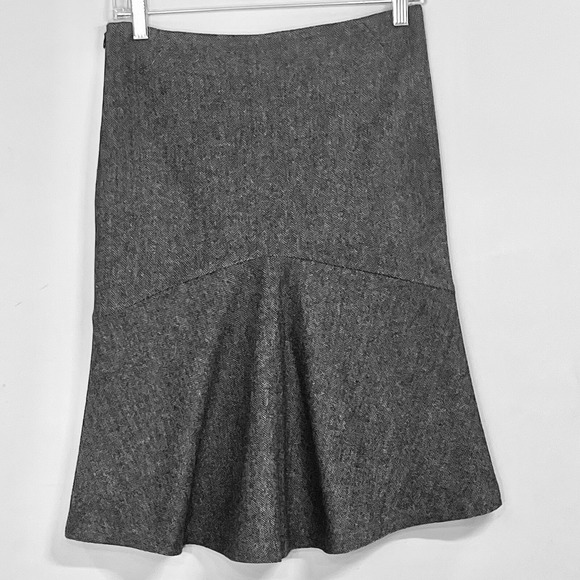 Benetton Wool‎ Tweed Skirt Size 38 Small Classic Flare Quiet Luxury Y2K Career - Picture 2 of 11